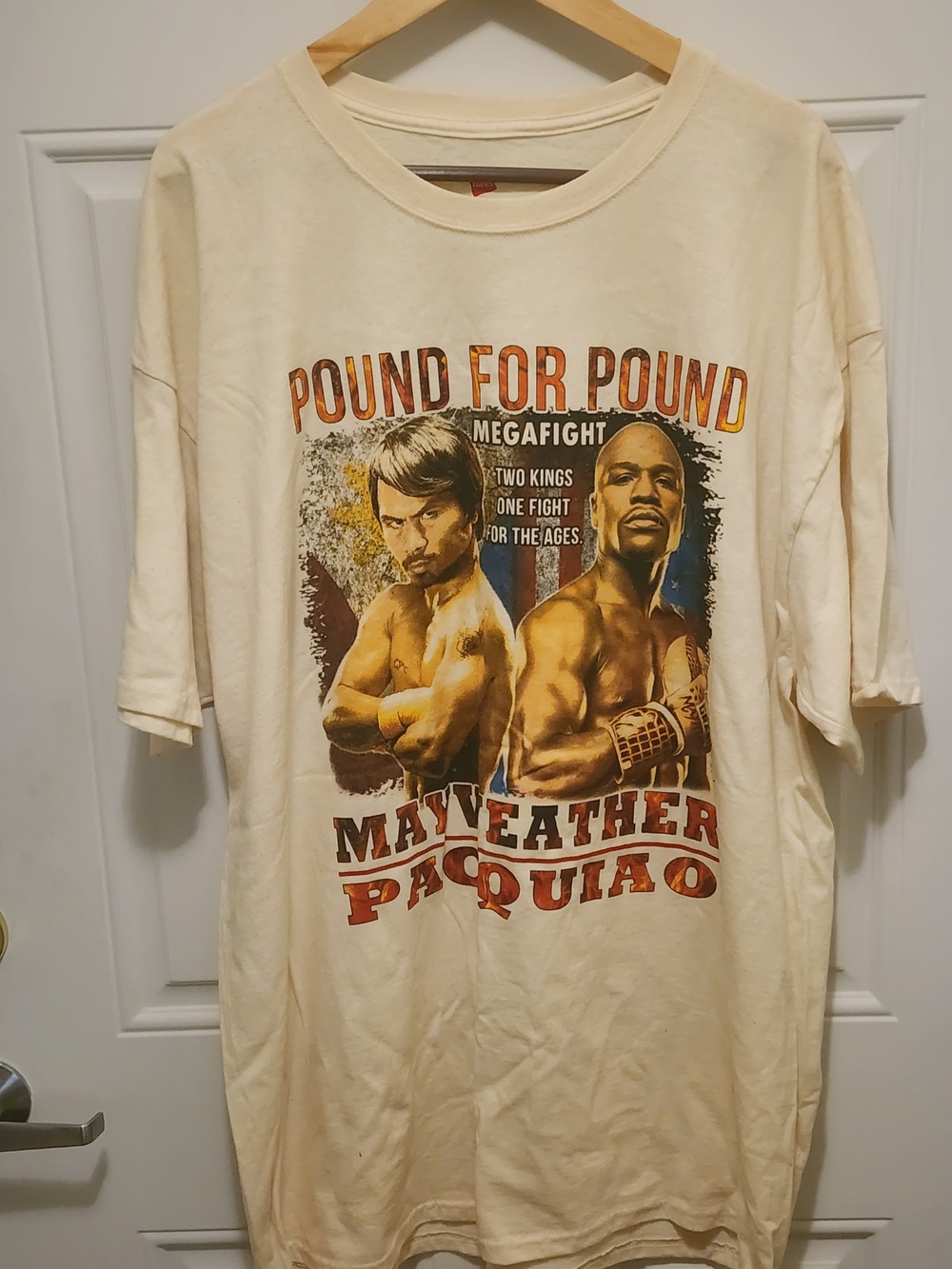 Cream Mayweather Pacquiao 'Pound for Pound' Graphic Tee